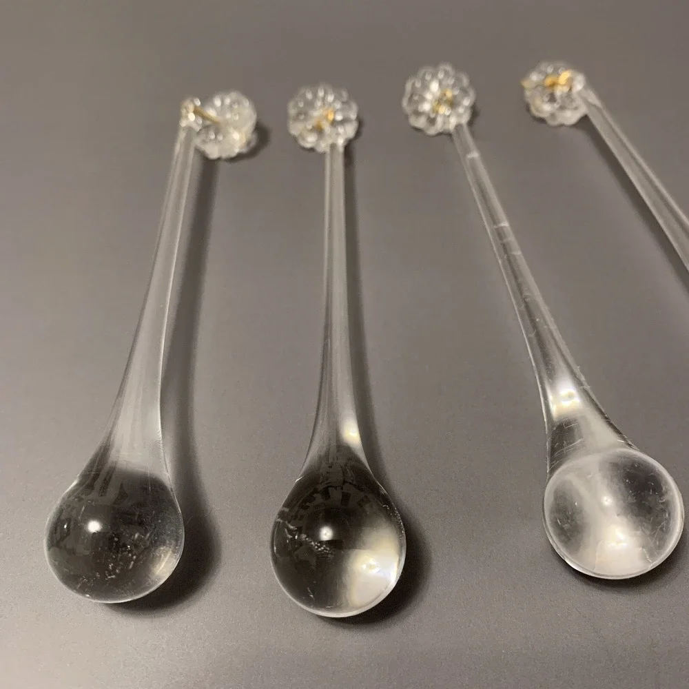 Vtg 4 pcs Clear Glass Teardrop Crystal Chandelier Replacement with Flower Daisy